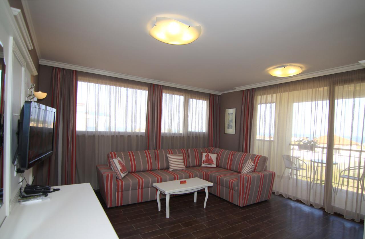 Armira Lozenets Hotel Bagian luar foto